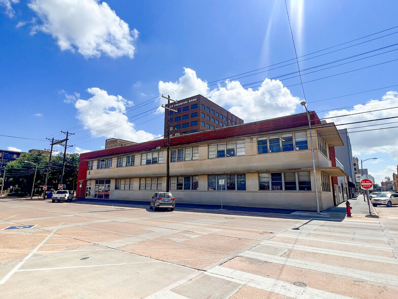 Primary Photo Of 473 Cypress St, Abilene Office For Sale