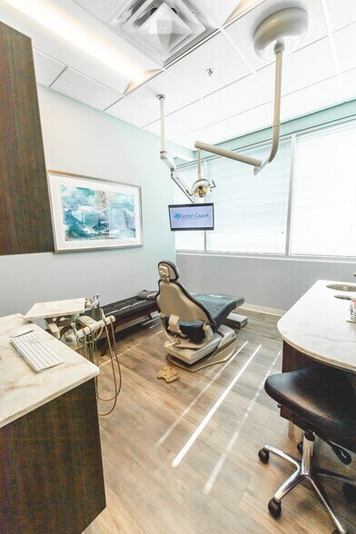 More Photos Of 13830 Sawyer Ranch Rd, Dripping Springs Medical For Lease