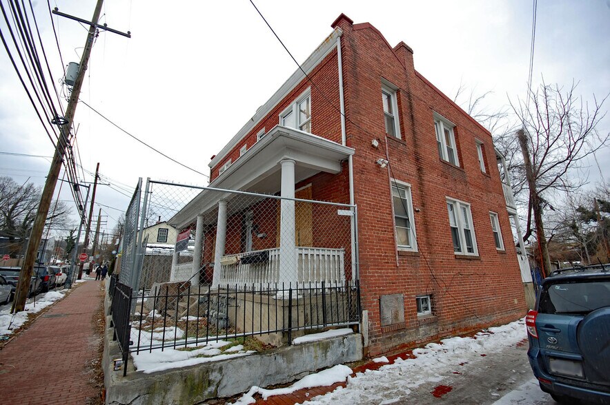 More Photos Of 1941 16th St SE, Washington Apartments For Sale