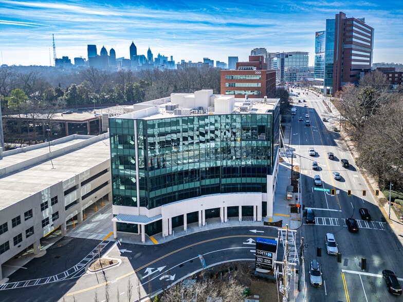 Primary Photo Of 2021 Peachtree Rd, Atlanta Medical For Lease