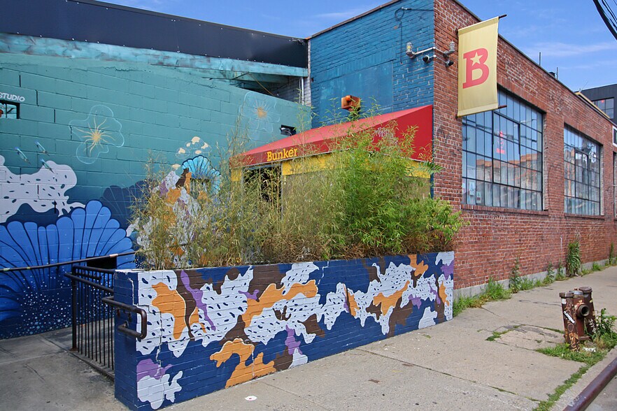 More Photos Of 99 Scott Ave, Brooklyn General Retail For Sale