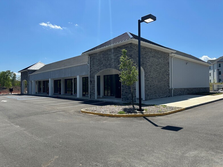 More Photos Of 540-560 Route 34, Old Bridge Storefront Retail Office For Lease