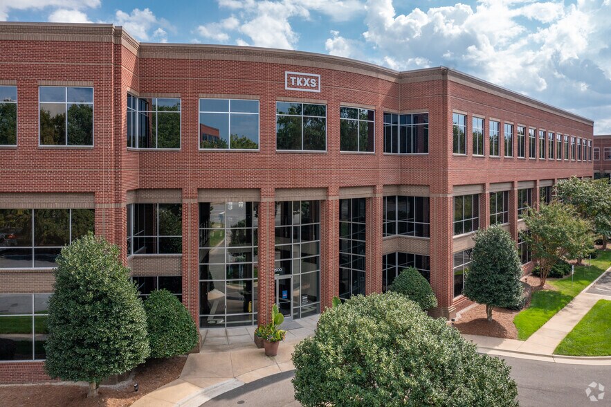 More Photos Of 1500 Perimeter Park Dr, Morrisville Office For Sale