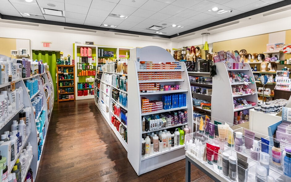 More Photos Of 200-272 E Via Rancho Pky, Escondido General Retail For Sale
