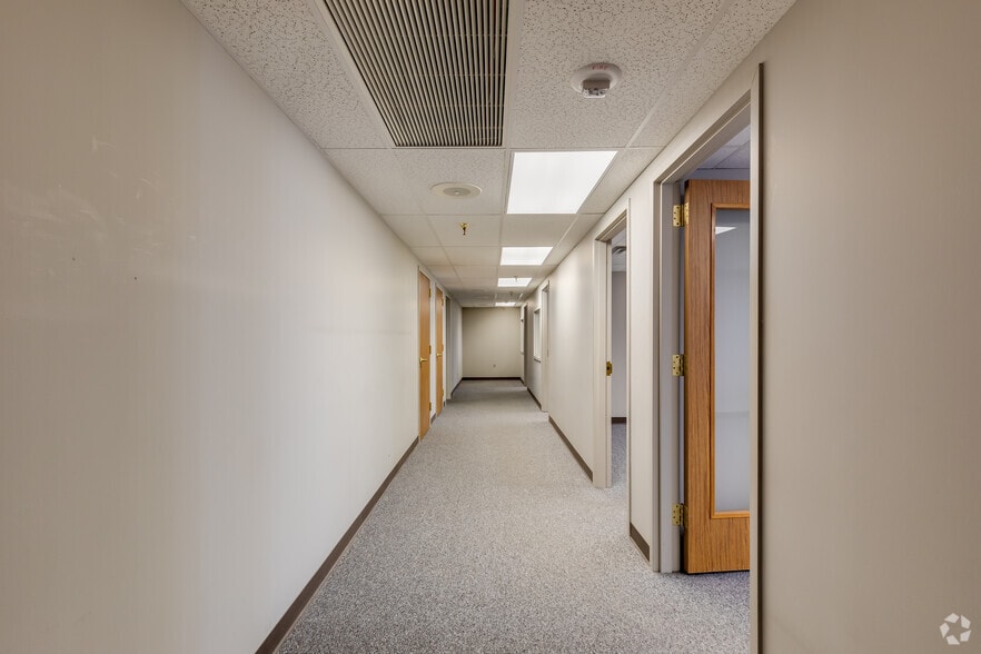 Photo of 9th Floor Ste 60-900