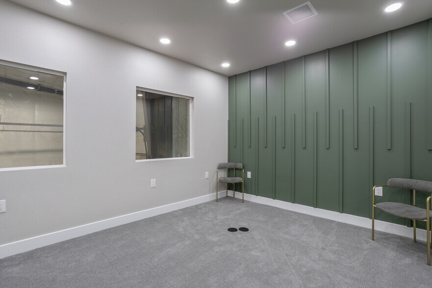 More Photos Of 2536 Old Happy Jack Rd, Cheyenne Flex For Sale