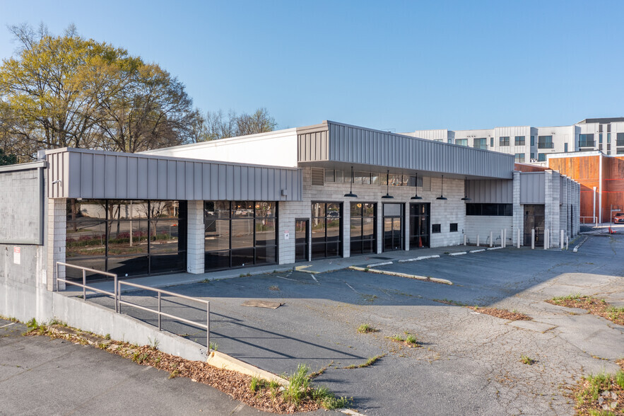 Primary Photo Of 1747 Cheshire Bridge Rd NE, Atlanta Freestanding For Lease