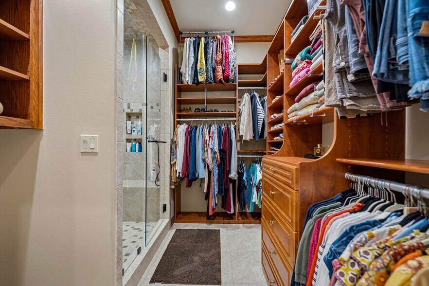 More Photos Of 2409 Commerce st, San Saba Land For Sale