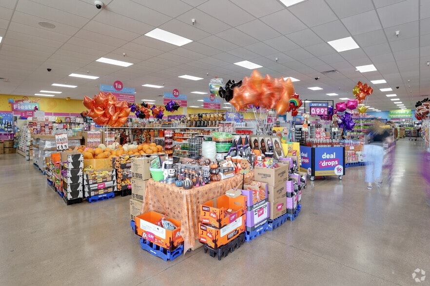 More Photos Of 204 W 5th St, Douglas Unknown For Lease