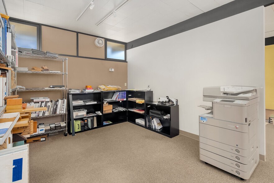 More Photos Of 2300 W Commodore Way, Seattle Office Residential For Sale