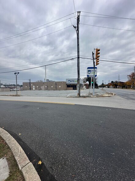 More Photos Of 2901 Springfield Rd, Broomall Drugstore For Lease