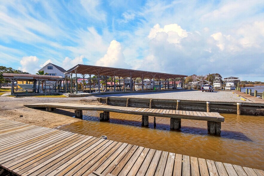 More Photos Of 3308 Mary Walker Dr, Gautier Marina For Sale