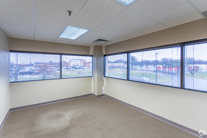 More Photos Of 9600 Colerain Ave, Cincinnati Unknown For Lease