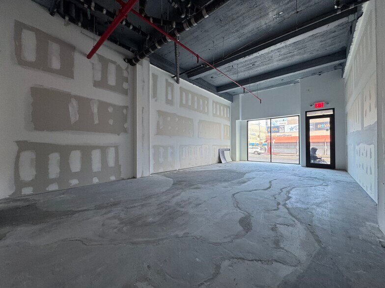 More Photos Of 16636 Jamaica Ave, Jamaica Hotel For Lease