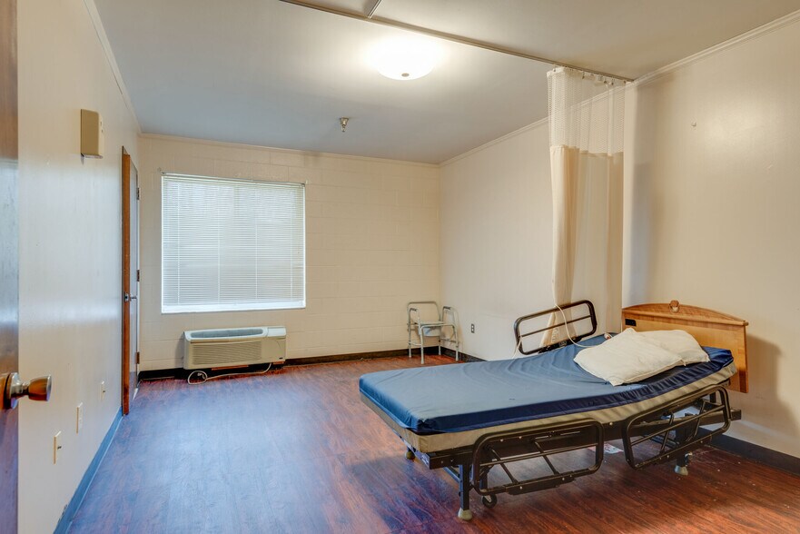 More Photos Of 4109 Gallatin Pike, Nashville Assisted Living For Sale