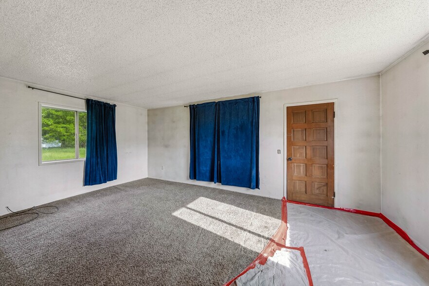 More Photos Of 6531 Lower River Rd, Grants Pass Specialty For Sale