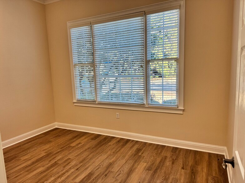 More Photos Of 2655 Dallas Hwy SW, Marietta Office For Lease