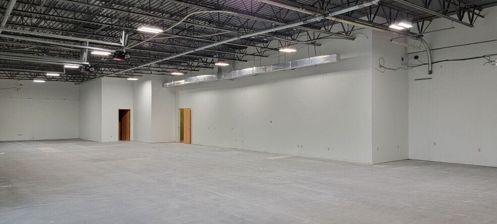 More Photos Of 6625 Network Way, Indianapolis Light Distribution For Sale