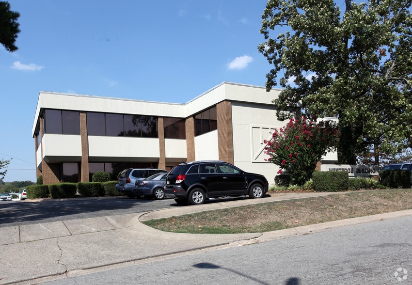 More Photos Of 4 Shackleford Plz, Little Rock Office For Sale