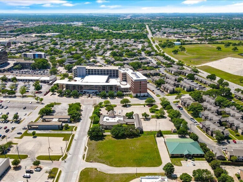 More Photos Of 860 Thousand Oaks, Hurst Land For Sale