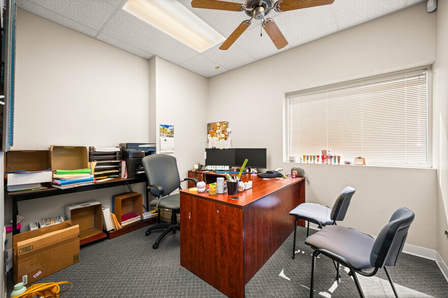 More Photos Of 816 University Pky, Natchitoches Office For Sale