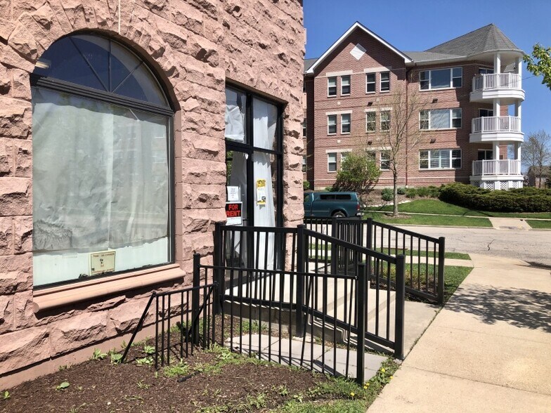 More Photos Of 5710 4th Ave, Kenosha Apartments For Lease