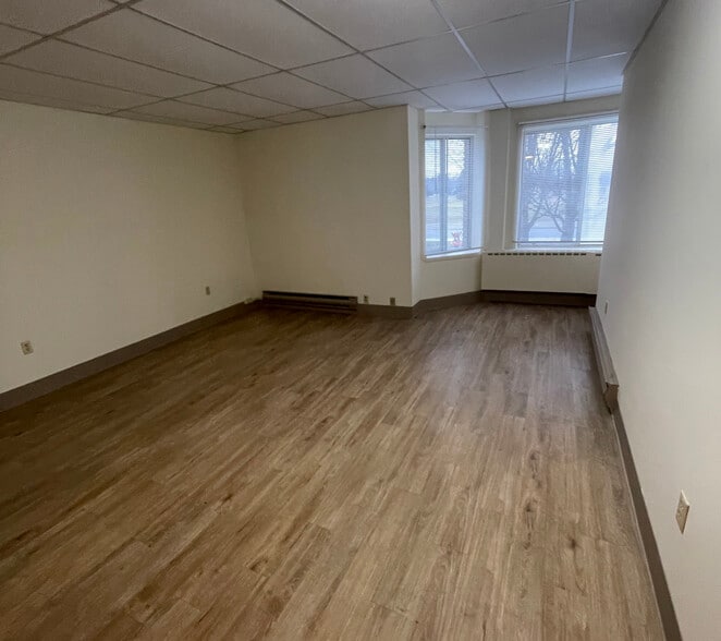 More Photos Of 27 Sunnyside Ave, Bemus Point Apartments For Sale