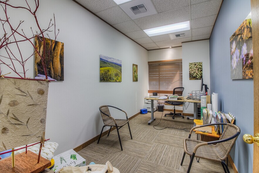 More Photos Of 304-308 N 3rd St, Yakima Office For Sale