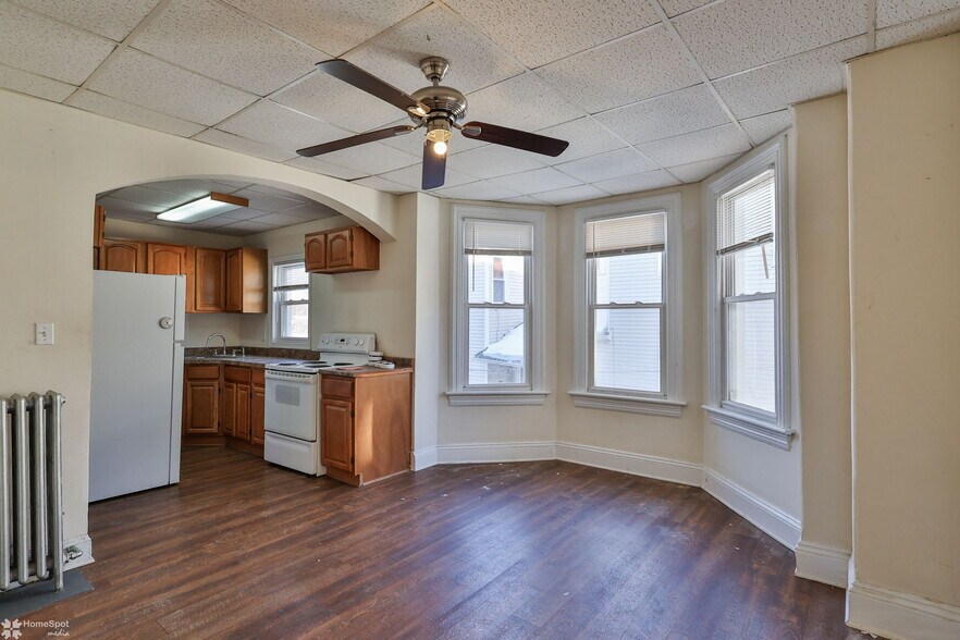 More Photos Of 38 W Central Ave, Bangor Apartments For Sale