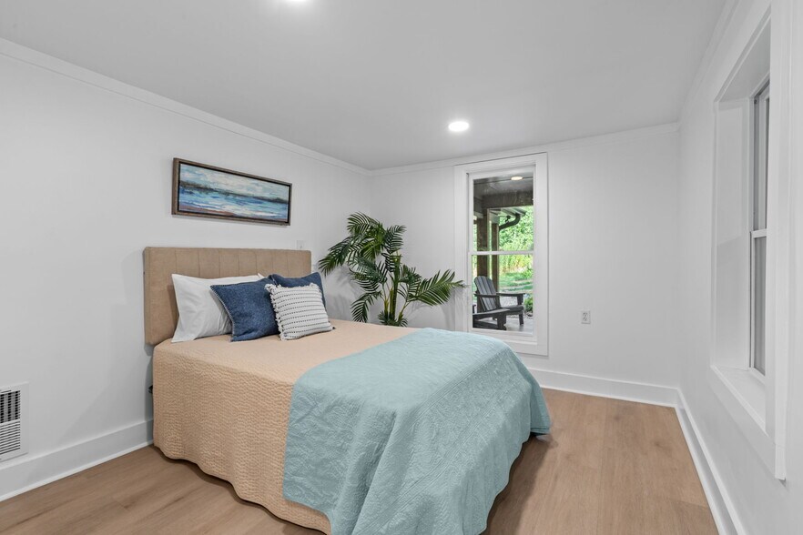 More Photos Of 122 Highlands View Rd, Highlands Specialty For Sale