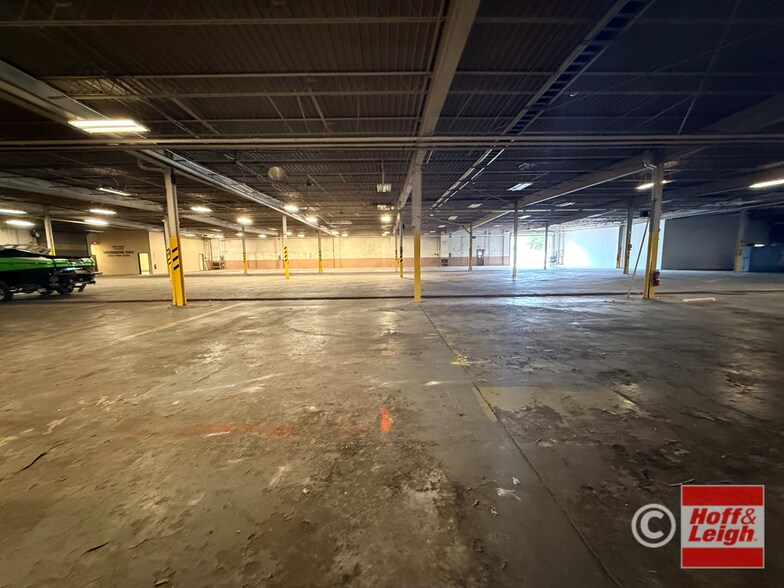 More Photos Of 1570 E 25th St, Cleveland Manufacturing For Lease