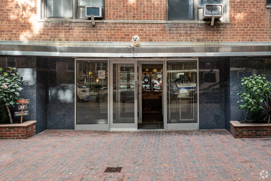 More Photos Of 11045 71st Rd, Forest Hills Apartments For Sale