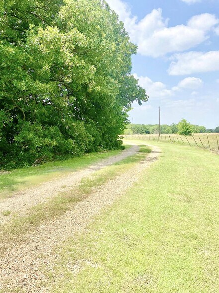 More Photos Of 12053 S State Hwy 34, Scurry Land For Sale
