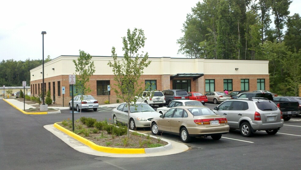 More Photos Of 601 Old Wagner Rd, Petersburg Medical For Lease