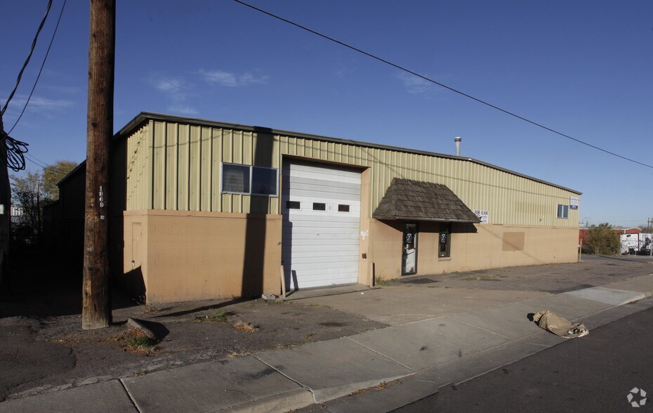 More Photos Of 1921 W Yale Ave, Englewood Warehouse For Lease