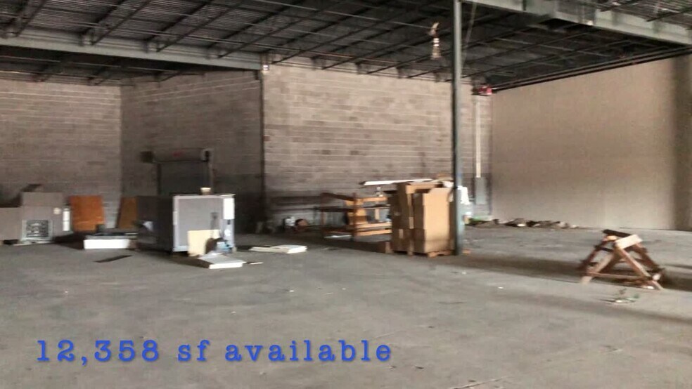 Primary Photo Of 401 E Poyntz Ave, Manhattan General Retail For Lease