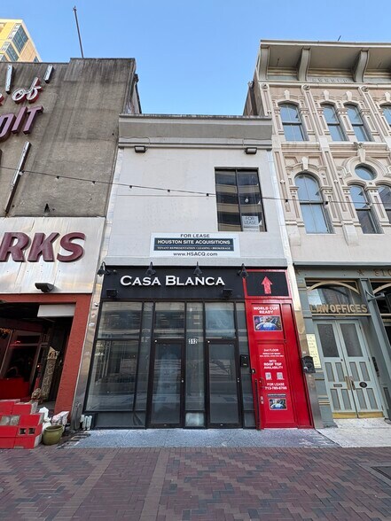 More Photos Of 312 Main St, Houston Restaurant For Lease