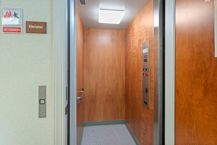 More Photos Of 1000 Coventry Dr, Phillipsburg Medical For Sale