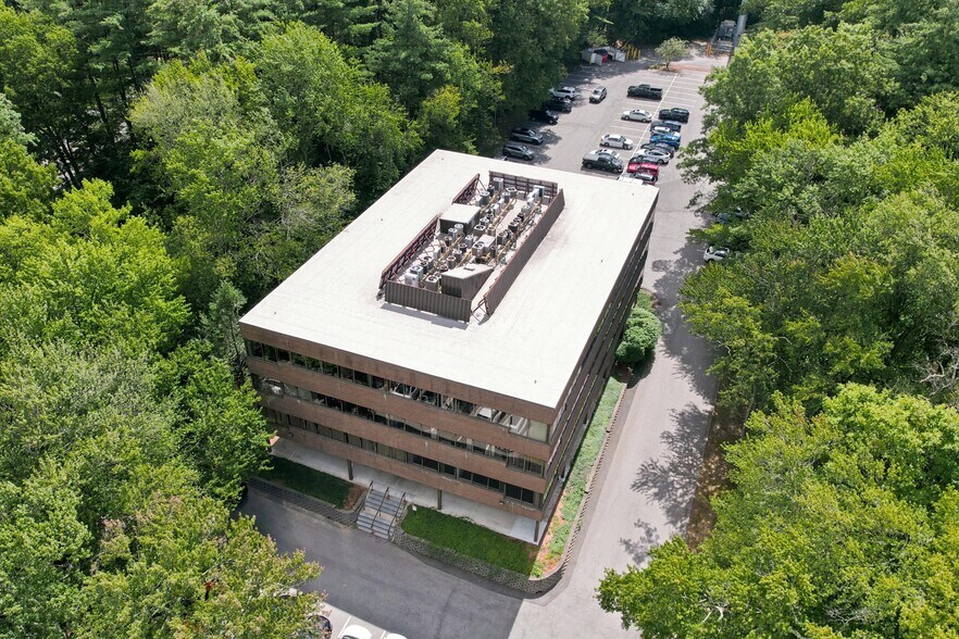 More Photos Of 71 Spit Brook Rd, Nashua Medical For Lease