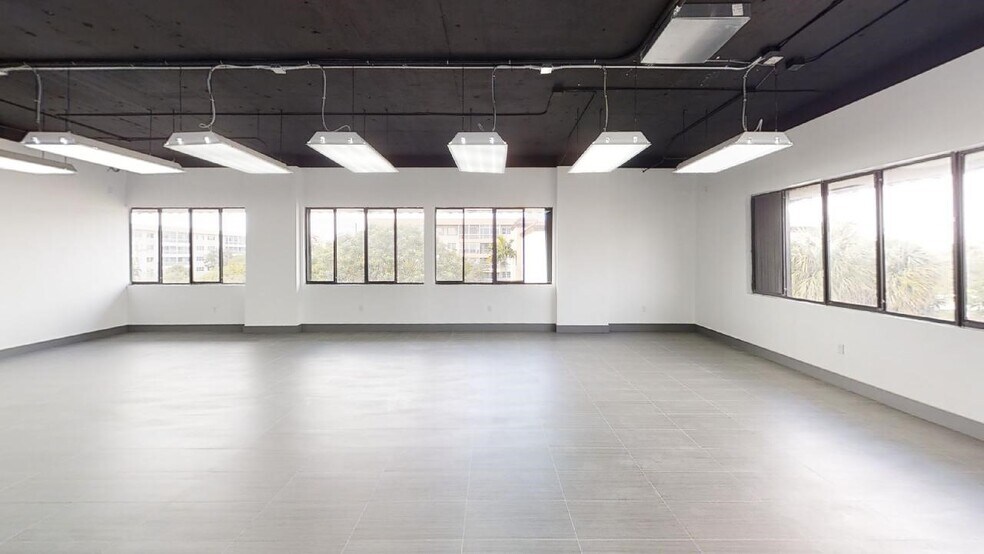 More Photos Of 200 W Palmetto Park Rd, Boca Raton Office For Lease