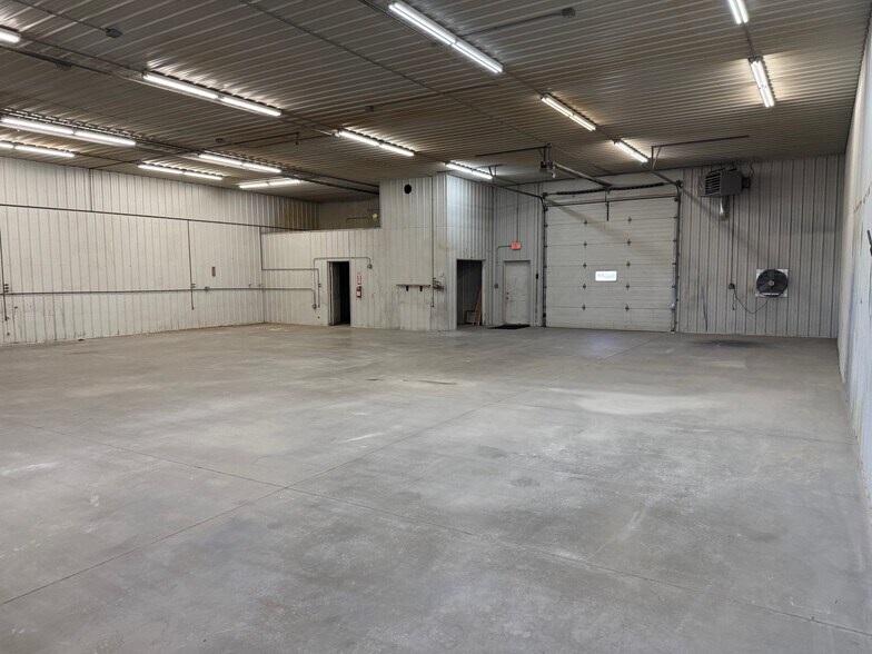 More Photos Of 30659 Pearl Dr, Saint Joseph Warehouse For Lease