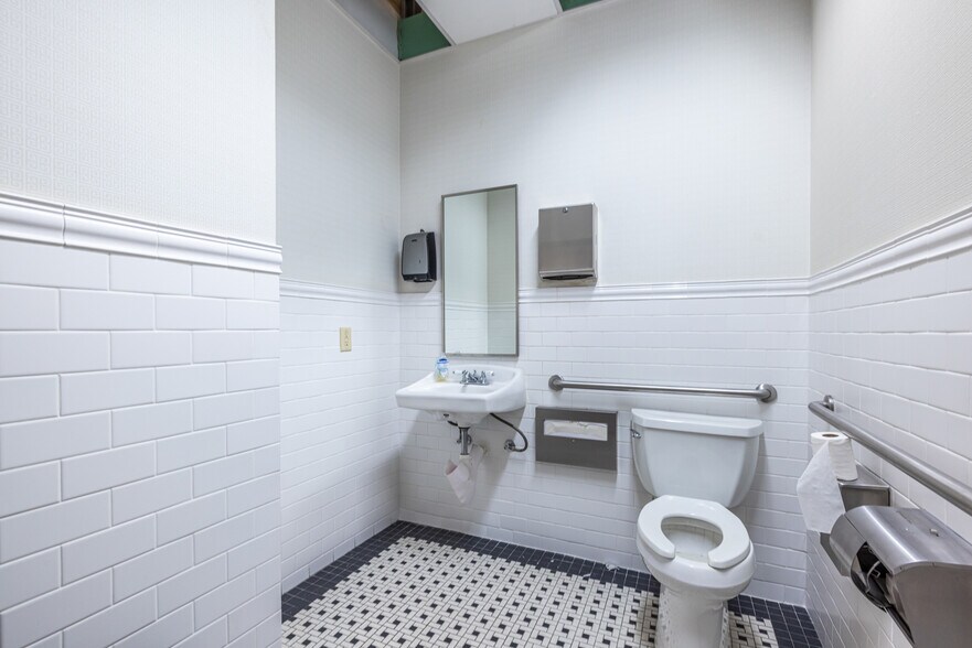 More Photos Of 57 Forsyth St NW, Atlanta Apartments For Lease