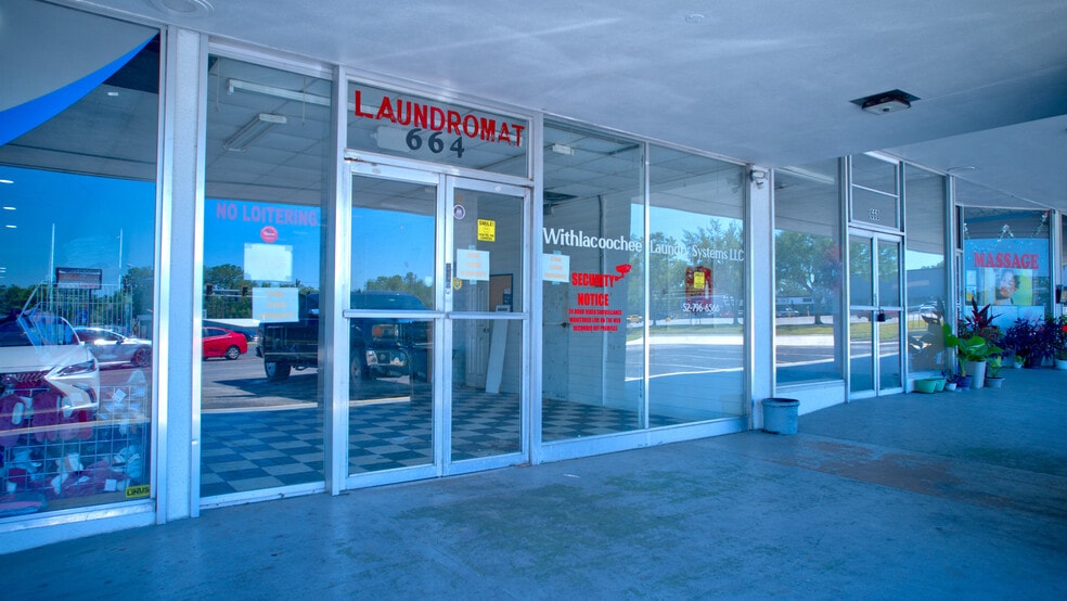 More Photos Of 650-698 S Broad St, Brooksville Unknown For Lease