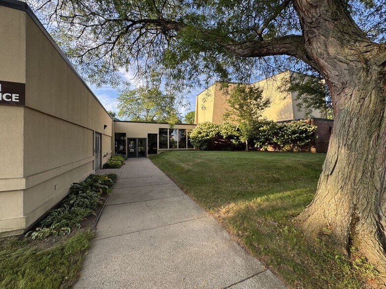 More Photos Of 5225 Calkins Rd, Flint Religious Facility For Sale