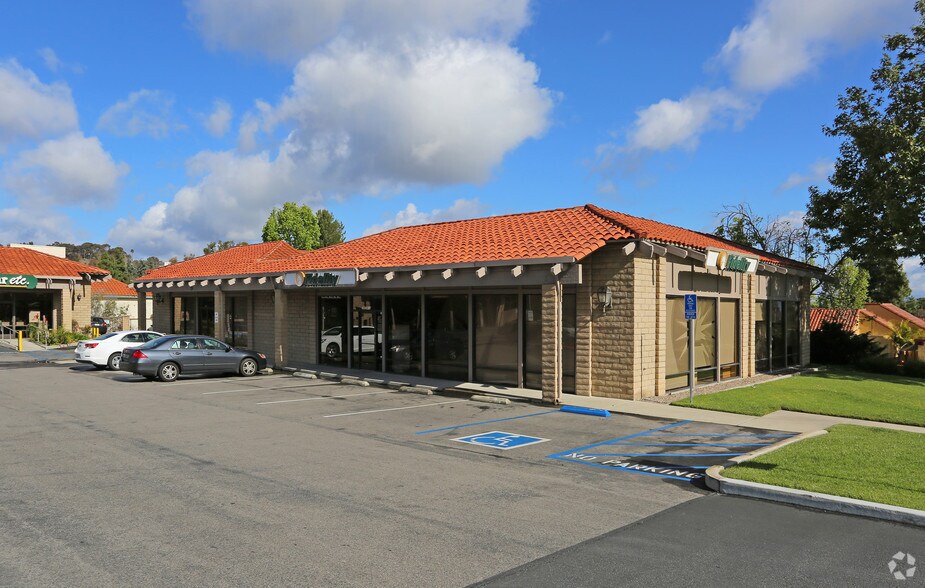 More Photos Of 16656 Bernardo Center Dr, San Diego Freestanding For Lease