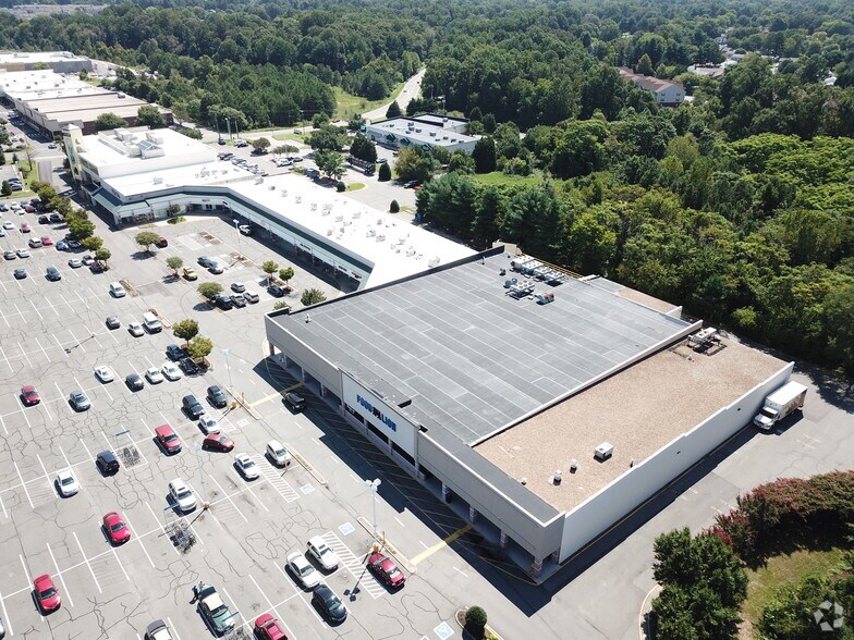 More Photos Of 7443 Lee Davis Rd, Mechanicsville Unknown For Lease