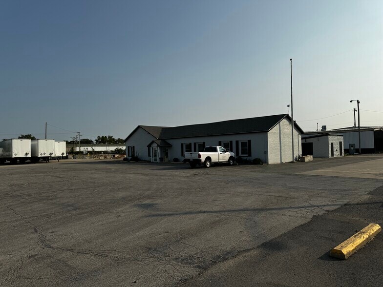 More Photos Of , Lincoln Industrial For Sale