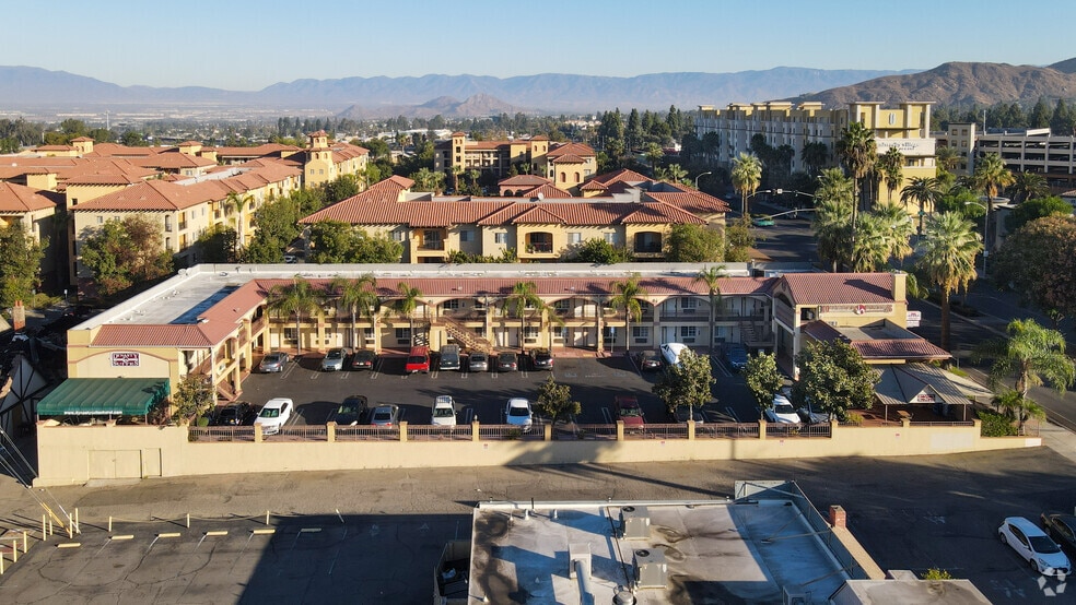 More Photos Of 3735 Iowa Ave, Riverside Hotel For Sale