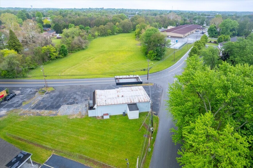 More Photos Of 101 Rock Cliff Dr, Martinsburg Auto Repair For Sale