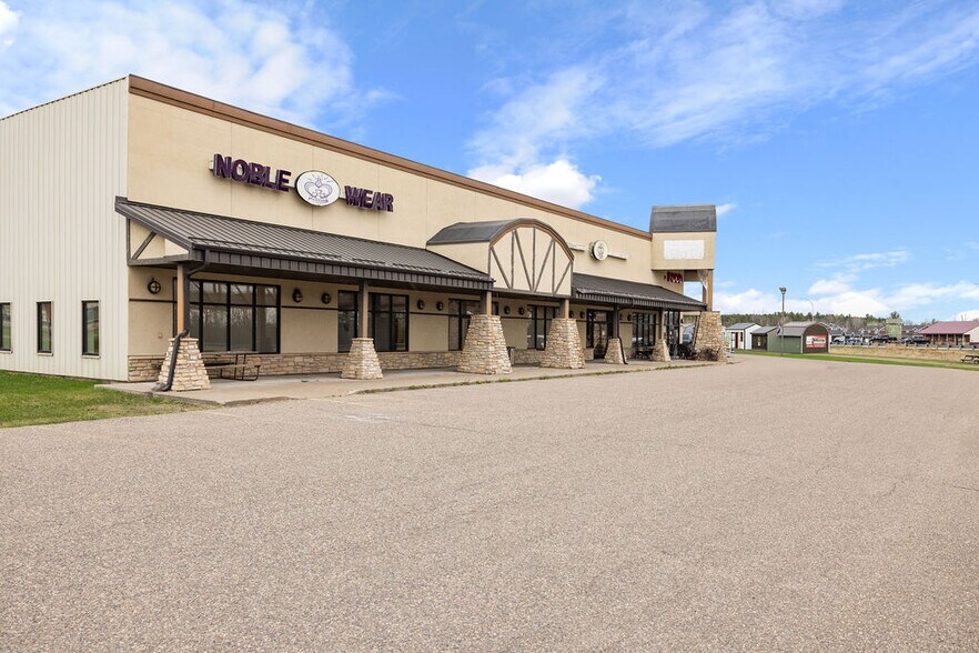 More Photos Of 110 Wall St, Onamia Flex For Lease